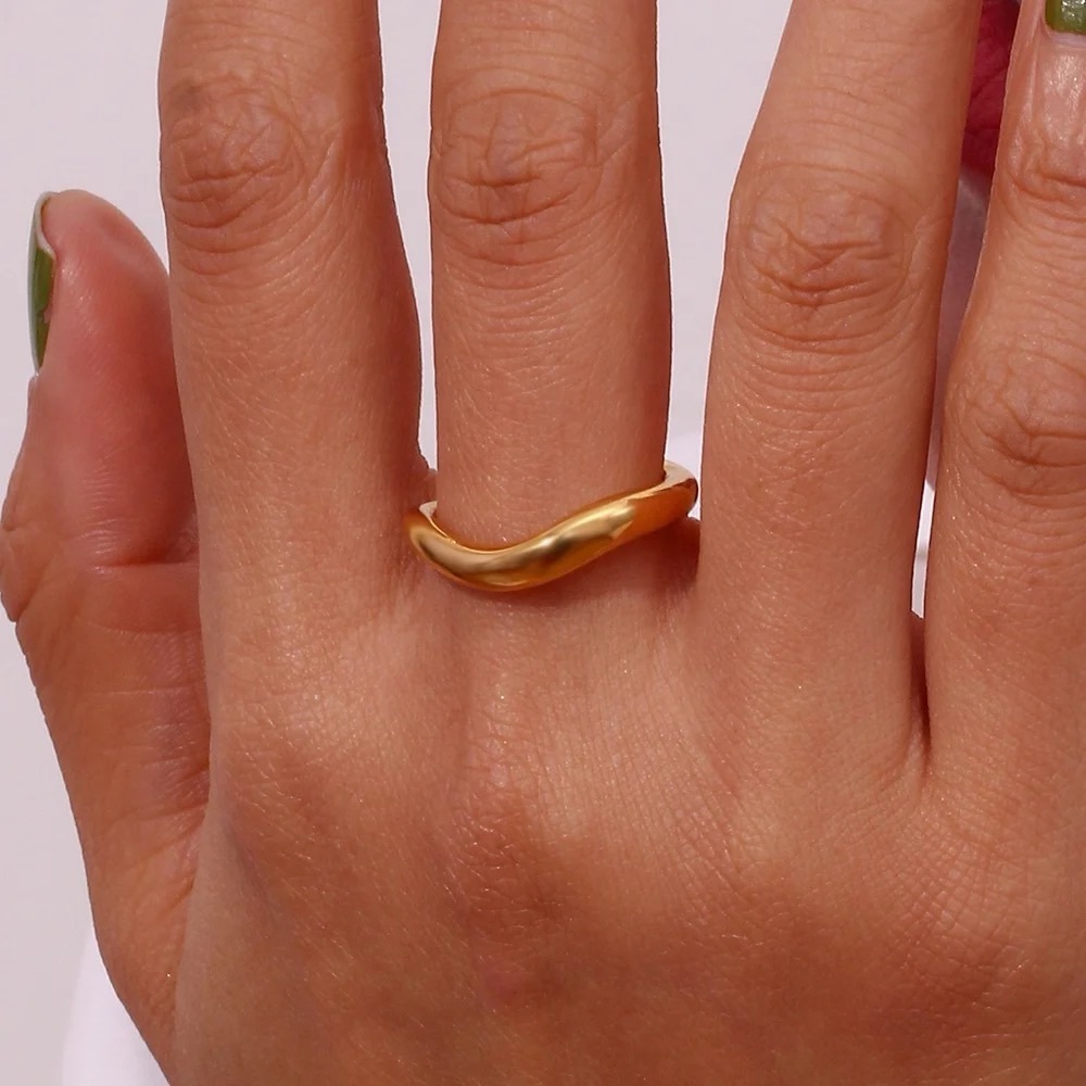 New: 18K Gold Plated Minimalist Water Wave Ring - Picture 2 of 8